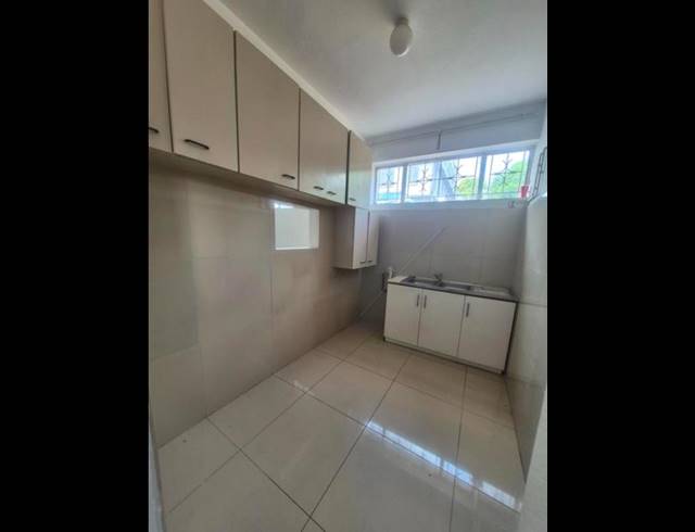 5 BEDROOM PROPERTY TO RENT IN OVERPORT